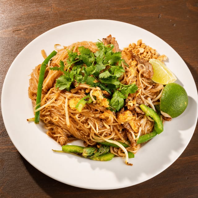 Beef Pad Thai.